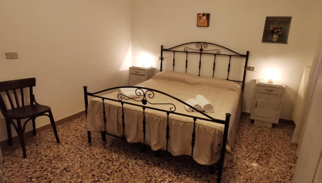 奇斯泰尼诺Casa Della Nonna别墅 外观 照片