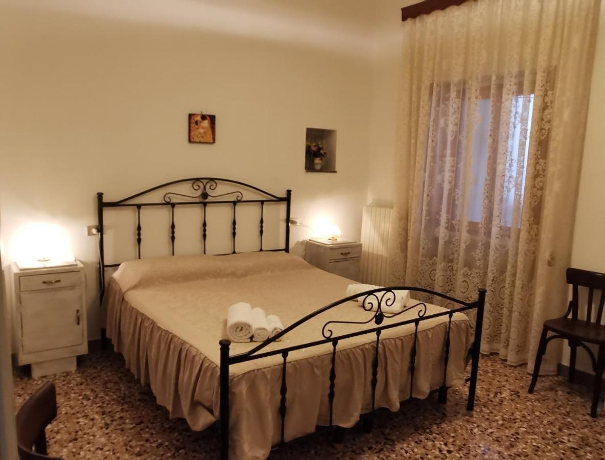 奇斯泰尼诺Casa Della Nonna别墅 外观 照片